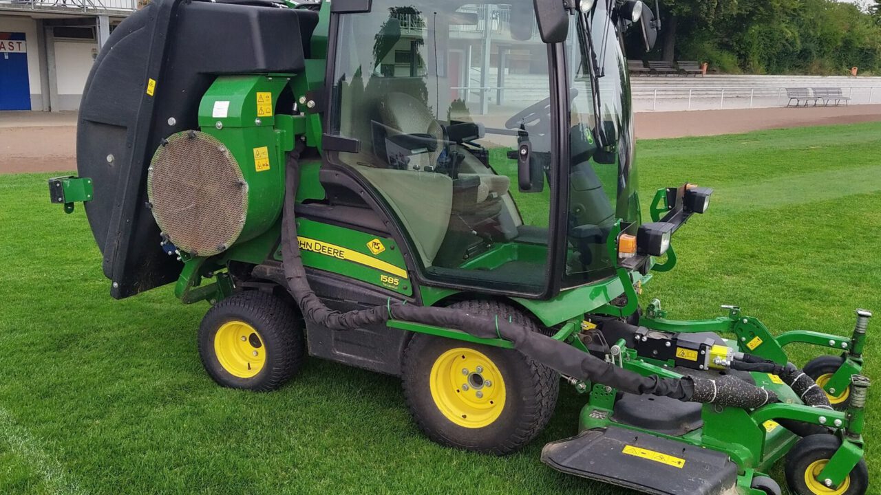 Spektakulärer Neuzugang – Heidelsheim verpflichtet John Deere 1585!